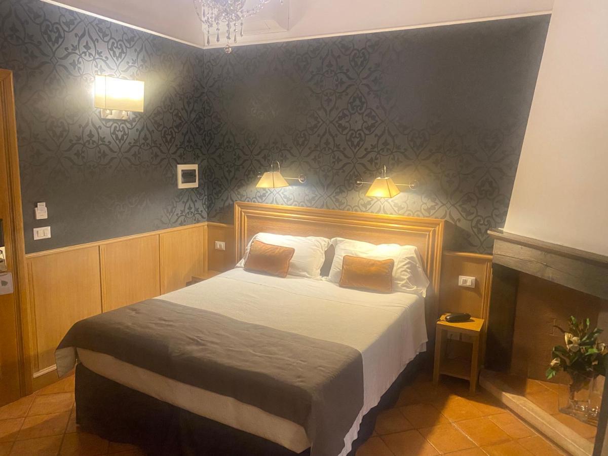 Duca D'alba - Chateaux & Collection 4* Roma